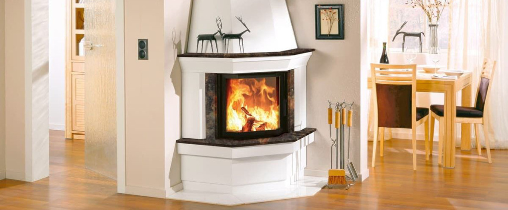 Чем топить камин