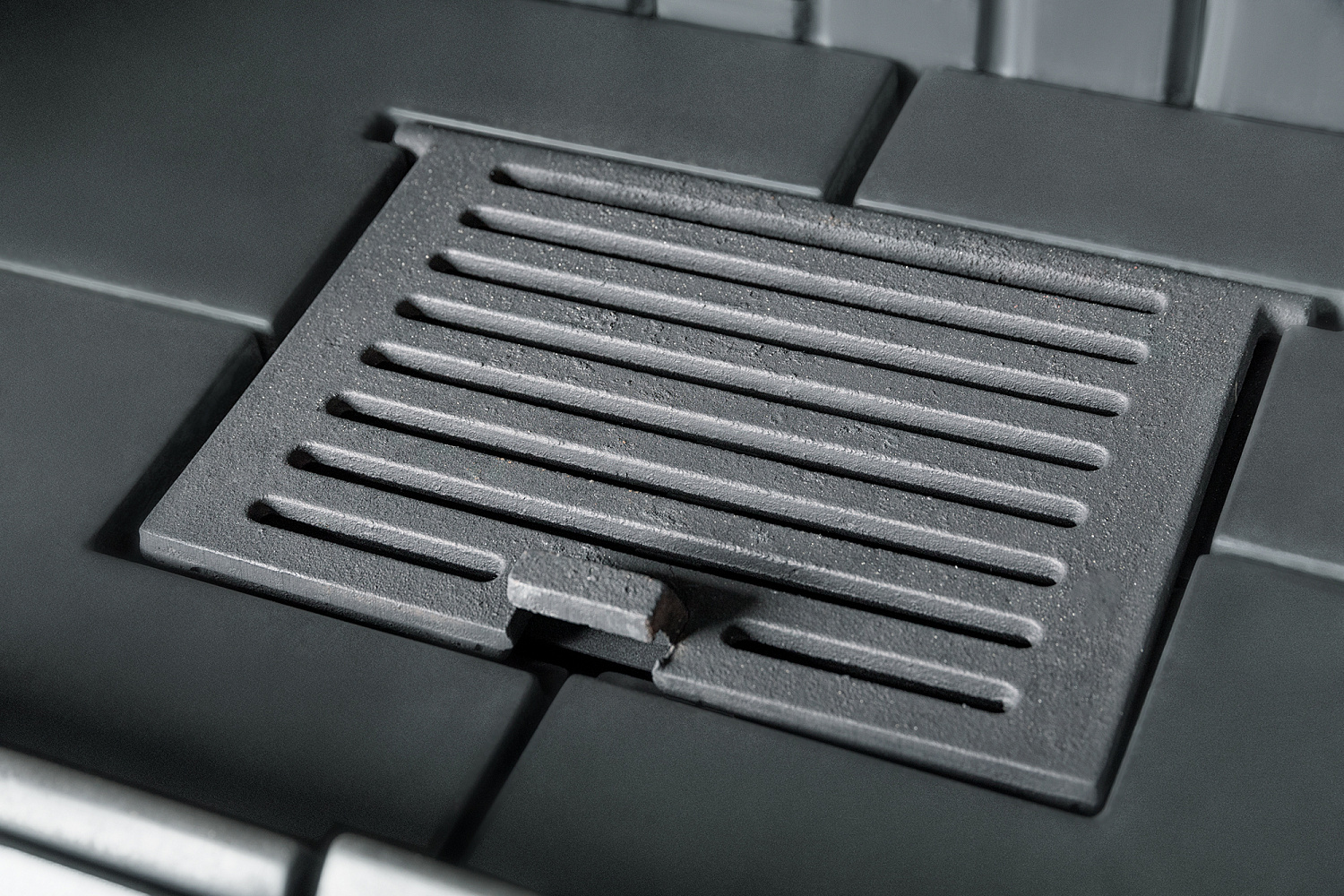 Топка ВЕГА 1000 черный шамот футеровка под кирпич