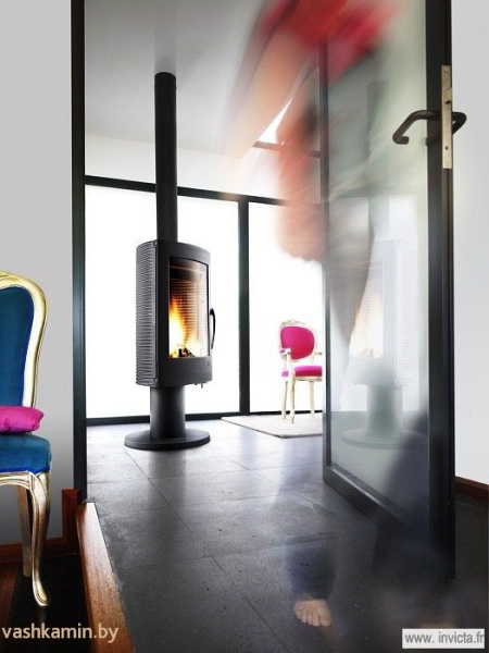 Печь камин Pharos Invicta