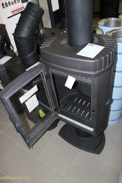 Печь камин Mairy Invicta